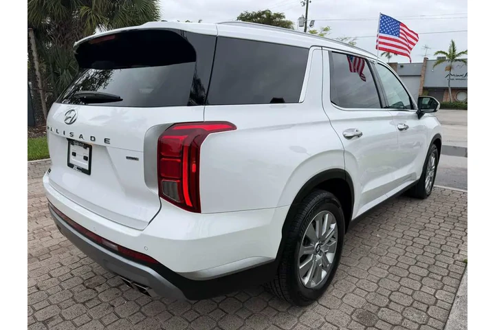 $28900 : Hyundai Palisade SEL image 1