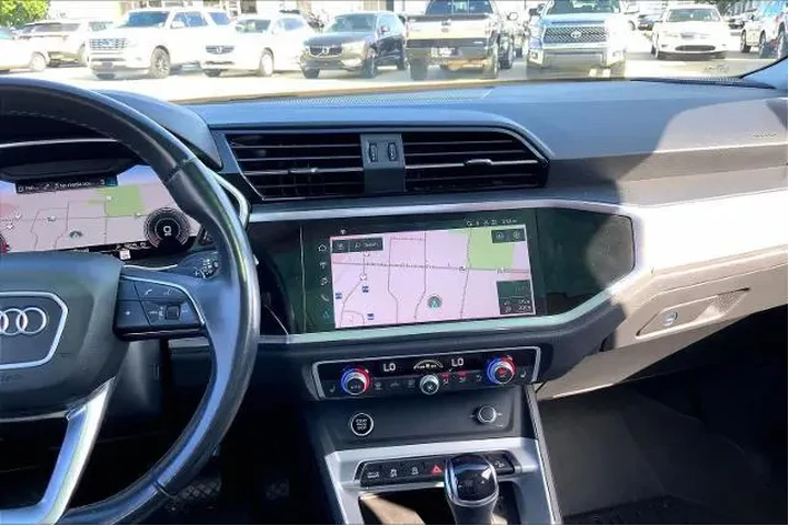 $25024 : Audi Q3 2022 AWD quattro S l image 6