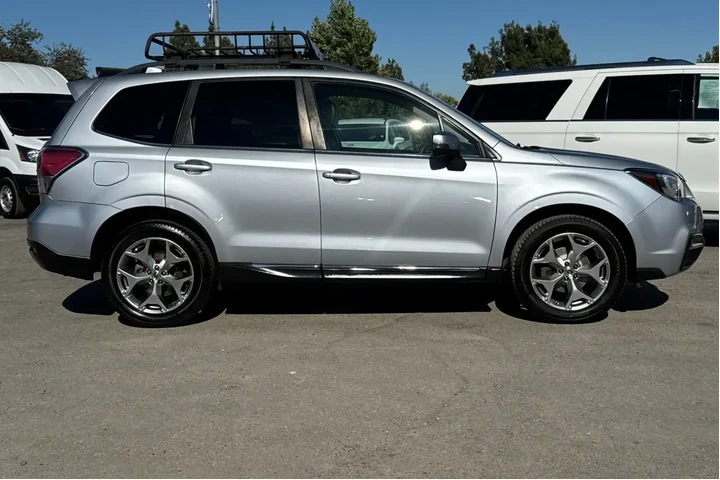 $11250 : Subaru Forester 2017 AWD 2.5 image 3