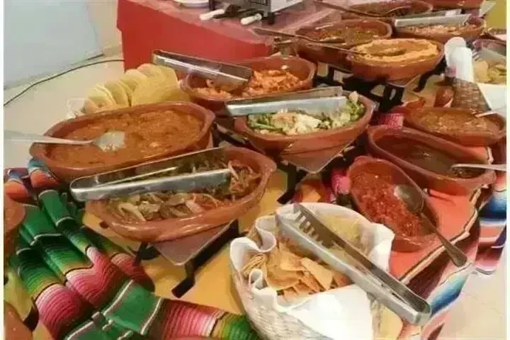 TAQUIZAS PARA SU EVENTO image 9