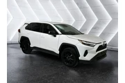 Toyota RAV4 2024 AWD LE 4dr