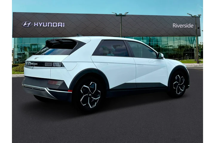 $24881 : Hyundai IONIQ 5 2024 SEL 4dr image 8