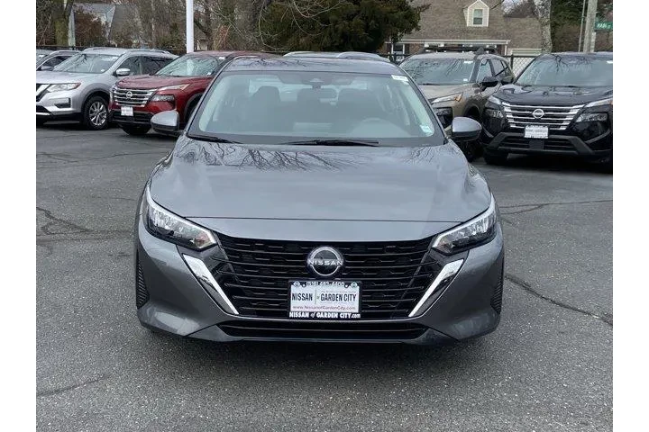 $18350 : Nissan Sentra 2025 SV 4dr Se image 2