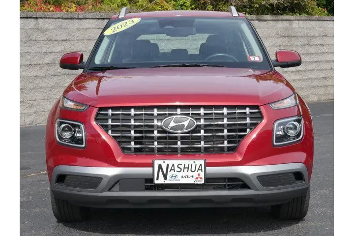 $18295 : Hyundai VENUE 2023 Limited 4 image 2