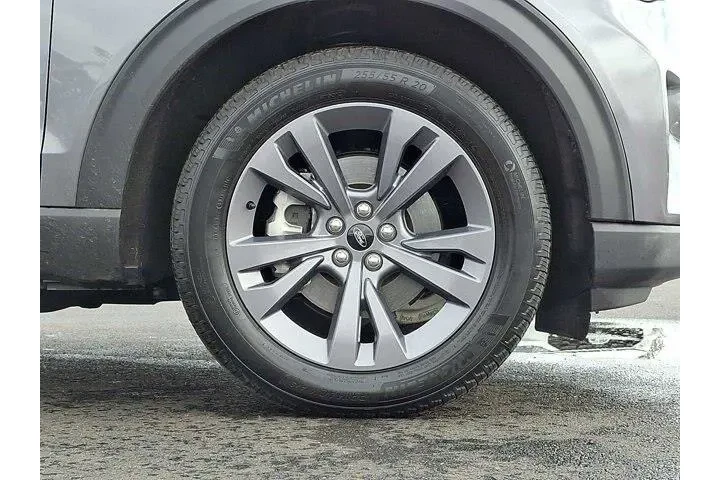 $39900 : Ford Explorer 2025 AWD Activ image 8