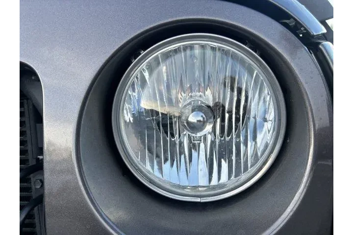 $22700 : Jeep Wrangler JK Unlimited 2 image 10