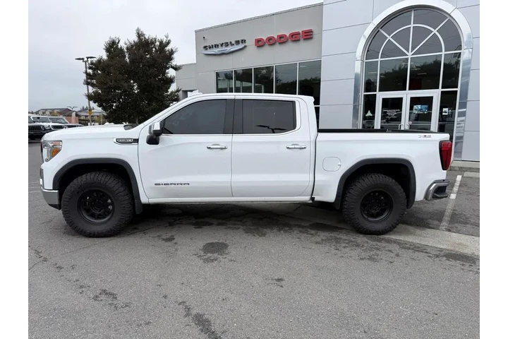 $34369 : GMC Sierra 1500 2019 4x4 SLT image 2