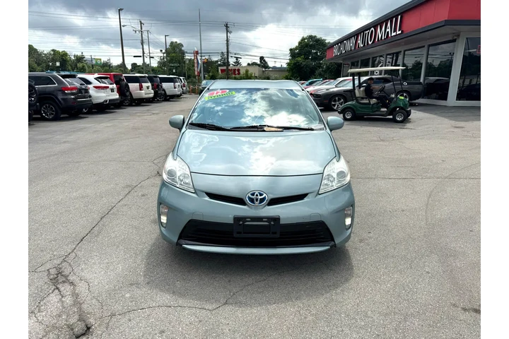 $5890 : 2012 Prius 5dr HB Three (Natl) image 7