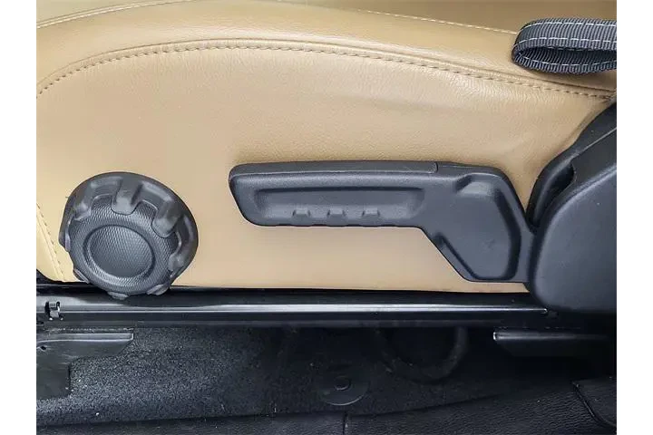 $31699 : Jeep Wrangler Unlimited 2022 image 10