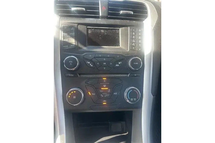 $5000 : Ford Fusion 2014 SE 4dr Seda image 10