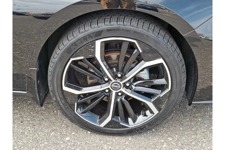 $22997 : Nissan Altima 2024 2.5 SR 4d image 8