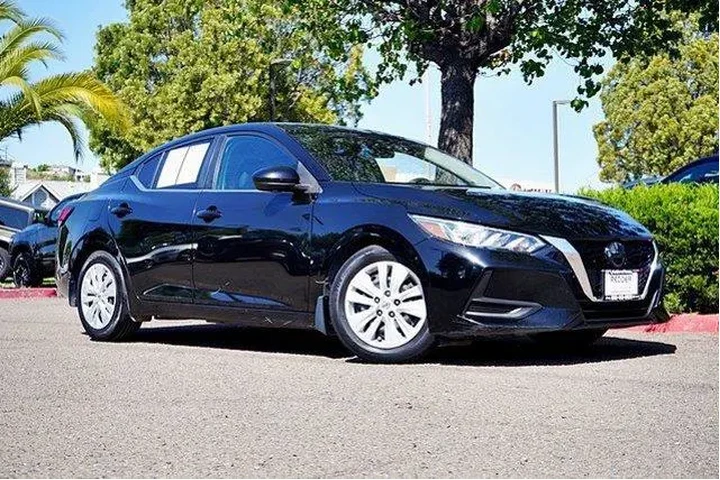 $13998 : Nissan Sentra 2021 S 4dr Sed image 2