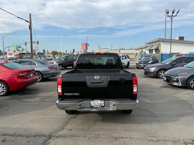 $11995 : 2015 Frontier S image 6