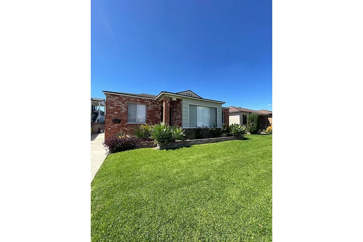 $1000 : Casa disponible en alquiler image 1