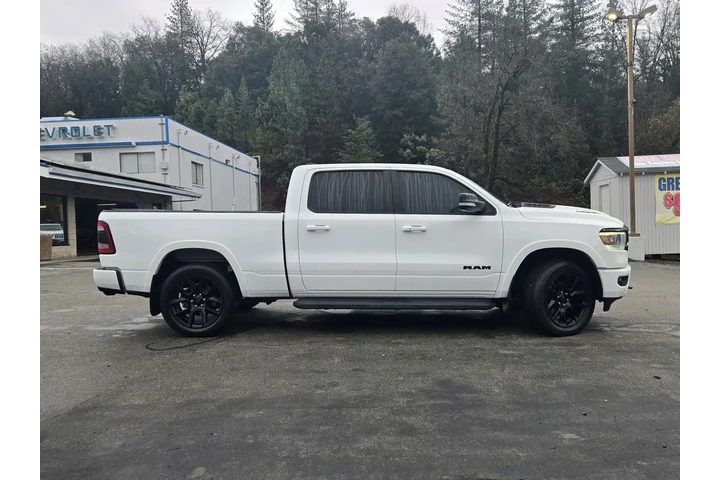 $35993 : Ram 1500 2021 4x4 Laramie 4d image 3