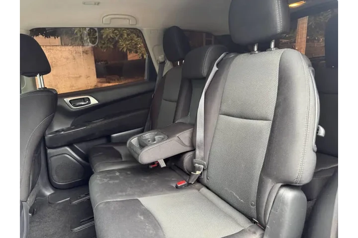 $6999 : 2017 Pathfinder SV image 9
