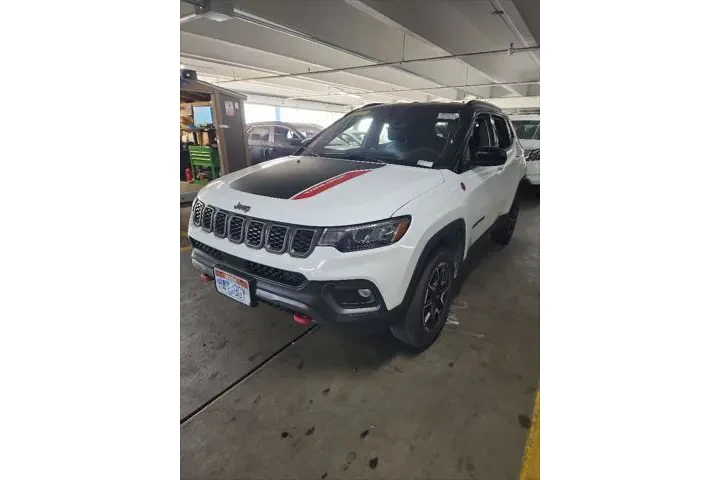 $20995 : Jeep Compass 2025 4x4 Trailh image 4