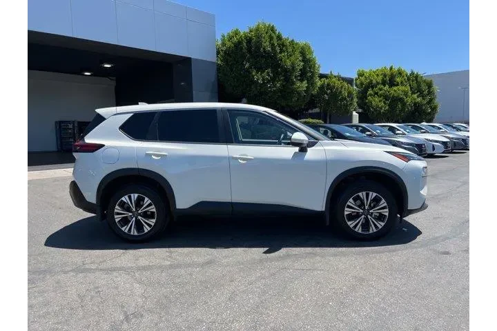 $21581 : Nissan Rogue 2023 SV 4dr Cro image 7