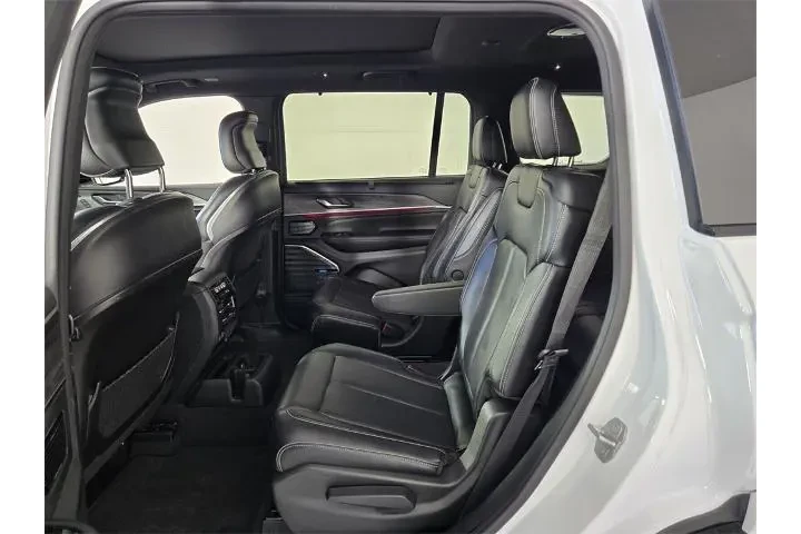 $29898 : Jeep Grand Cherokee L 2021 4 image 8