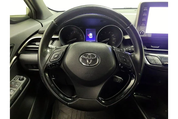 $18998 : Toyota C-HR 2019 XLE 4dr Cro image 10