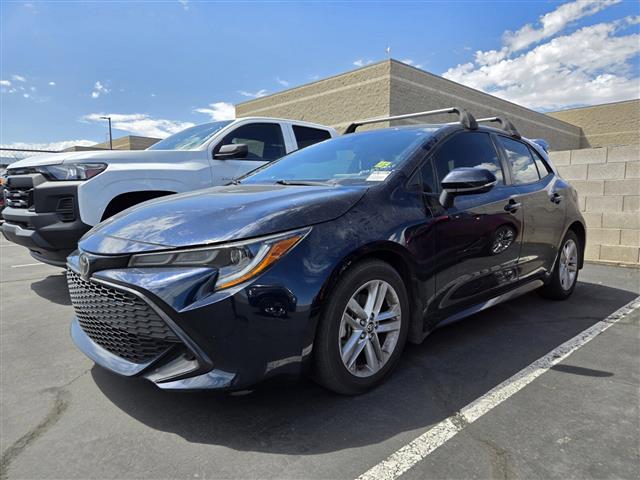 $20591 : Pre-Owned 2020 Corolla Hatchb image 2