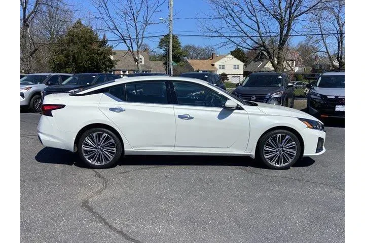 $25444 : Nissan Altima 2025 AWD 2.5 S image 3