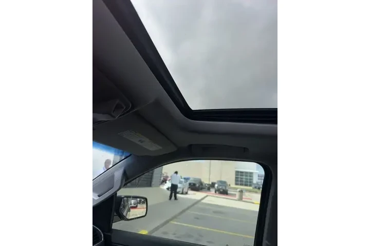 $30995 : Chevrolet Suburban 2019 4x2 image 10