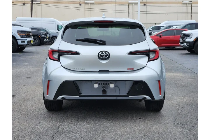 $20999 : Toyota Corolla Hatchback 202 image 6
