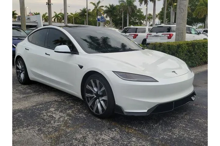 $36990 : Tesla Model 3 2025 AWD Long image 2