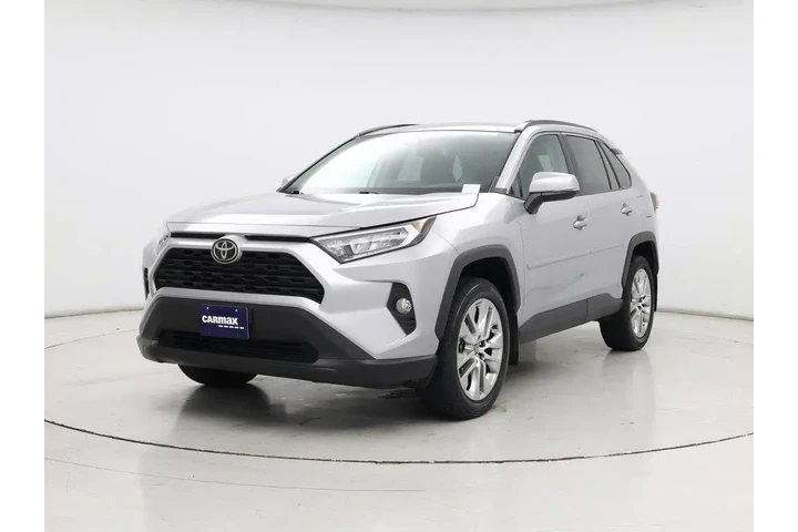 $28998 : Toyota RAV4 2021 XLE Premium image 4