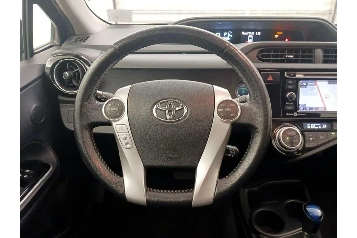 $18998 : Toyota Prius c 2015 Four 4dr image 10