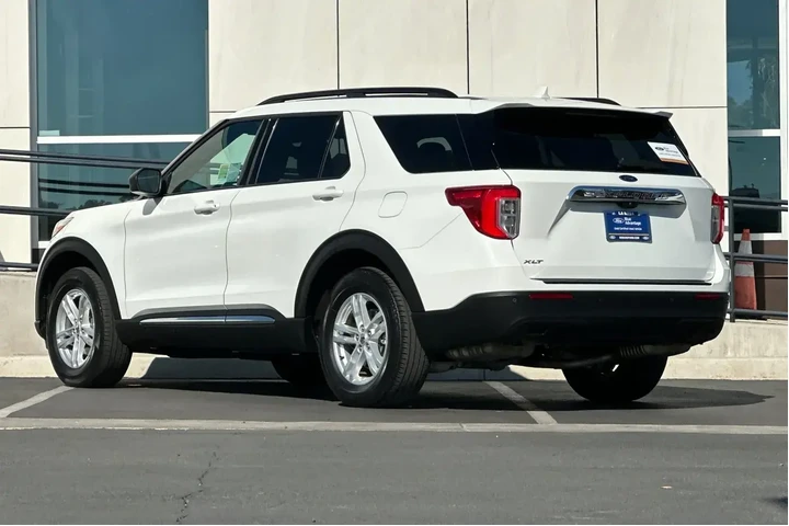 $28618 : Ford Explorer 2022 XLT 4dr S image 5