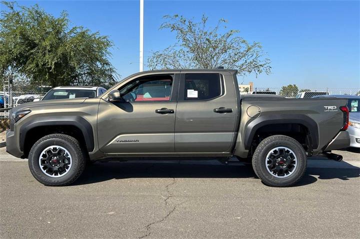 $46140 : New 2024 Tacoma TRD Off Road image 7