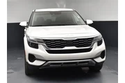 $13774 : Kia Seltos 2022 AWD LX 4dr S thumbnail