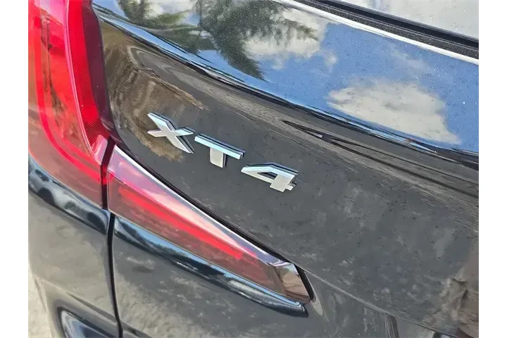 $22990 : Cadillac XT4 2022 Premium Lu image 9