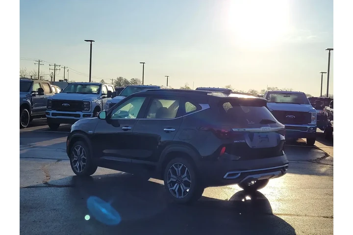 $21995 : Kia Seltos 2022 AWD SX 4dr S image 6