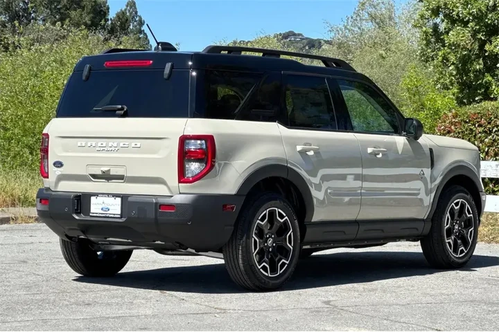 $28412 : Ford Bronco Sport 2025 AWD O image 4