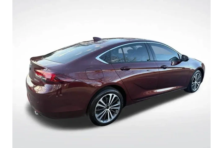 $12999 : 2019 Regal Sportback Essence image 8