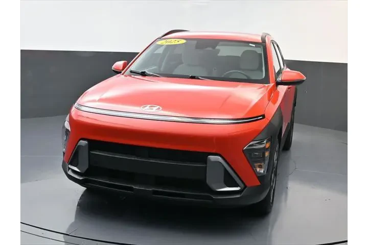 $22488 : Hyundai KONA 2025 SEL 4dr Cr image 8