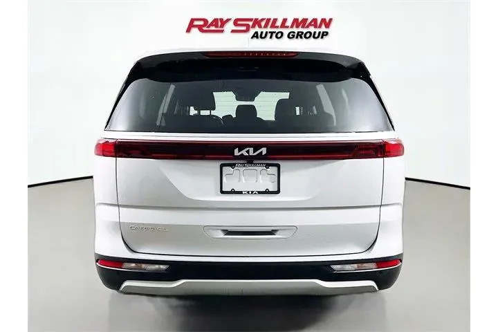 $29988 : Kia Carnival 2023 LX 4dr Min image 6