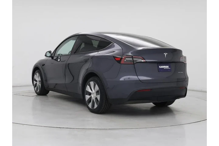 $31998 : Tesla Model Y 2023 AWD Long image 2