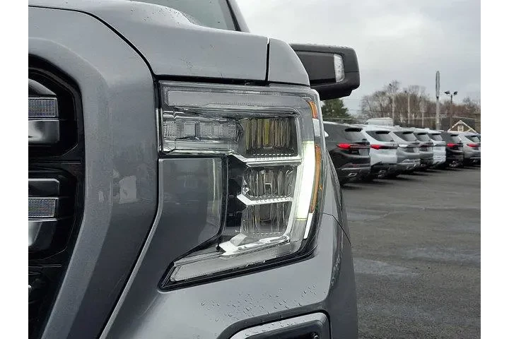 $39675 : GMC Sierra 1500 2021 4x4 AT4 image 9