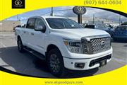 $32999 : 2018 NISSAN TITAN CREW CAB PL thumbnail