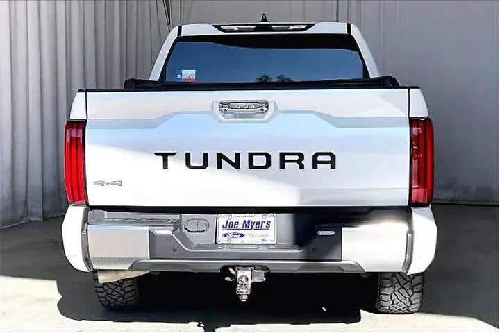 $38281 : Toyota Tundra 2022 4x4 Limit image 3