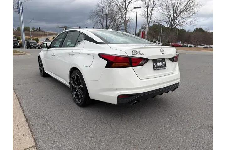 $23101 : Nissan Altima 2024 2.5 SR 4d image 5