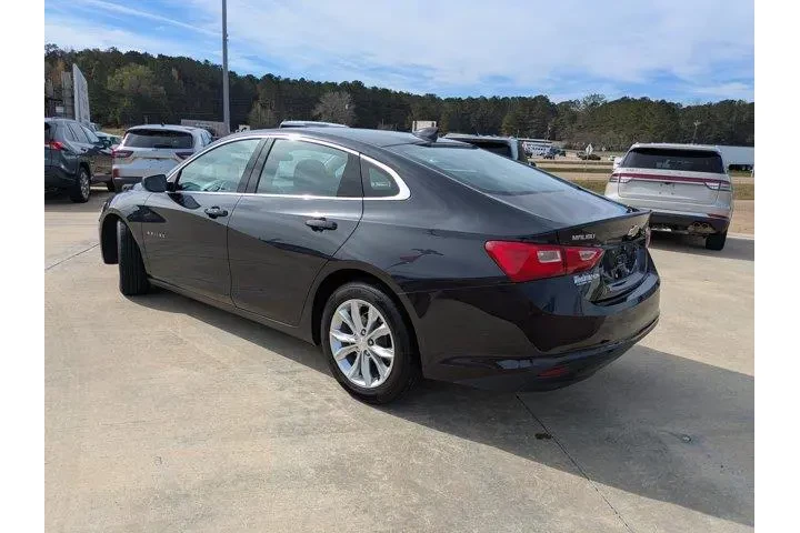 $18995 : Chevrolet Malibu 2023 LT 4dr image 3