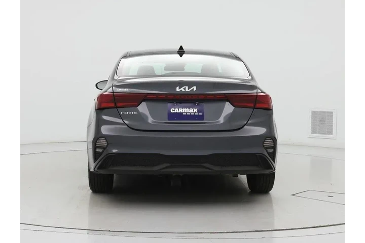 $17998 : Kia Forte 2024 LXS 4dr Sedan image 6