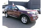 $31996 : Ford Explorer 2022 AWD XLT 4 thumbnail