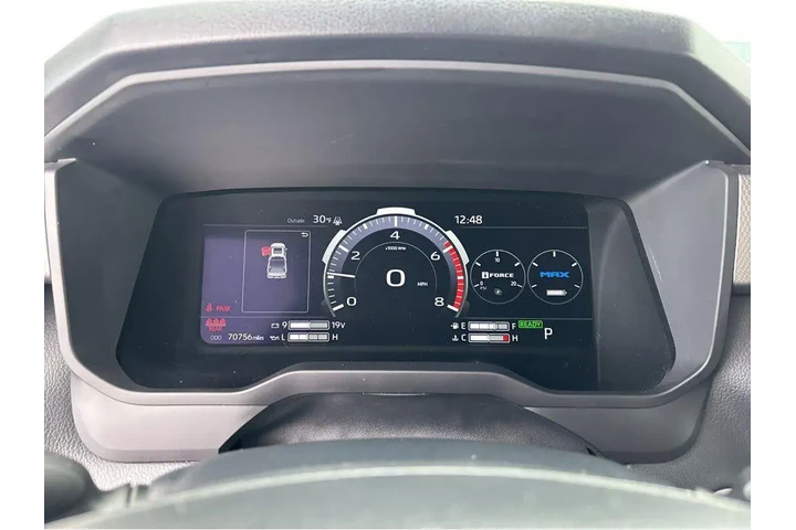 $40000 : 2022 Tundra Limited Hybrid image 5