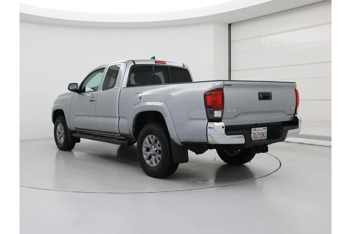 $35998 : Toyota Tacoma 2019 4x4 SR5 V image 2